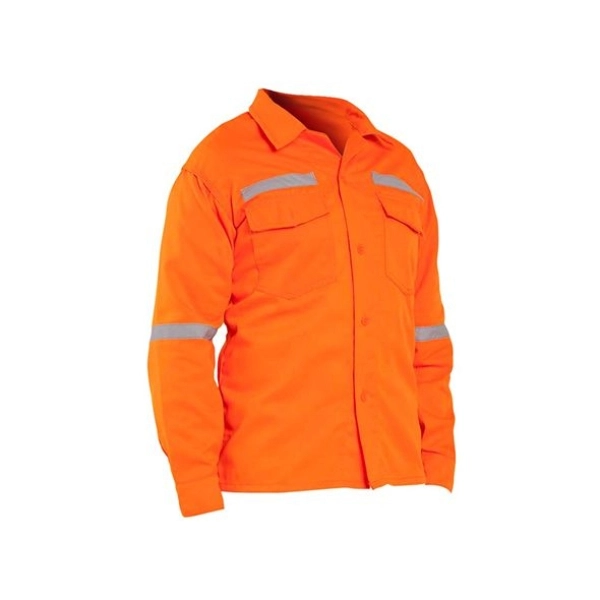 Beneficios de usar camisa con cinta reflectiva en el trabajo