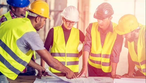 Beneficios de usar protección para la cabeza certificada