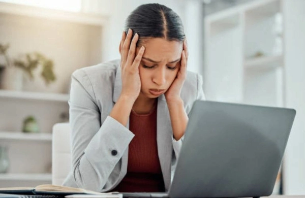 Los 10 riesgos psicosociales en el trabajo más comunes en 2026