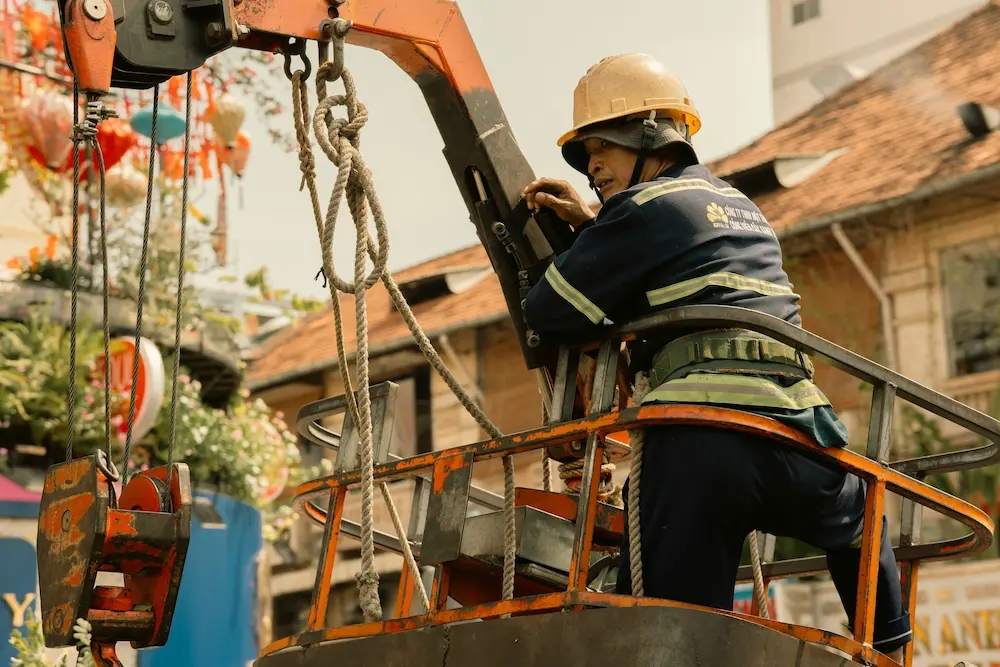¿Qué son los equipos de protección para trabajos en altura