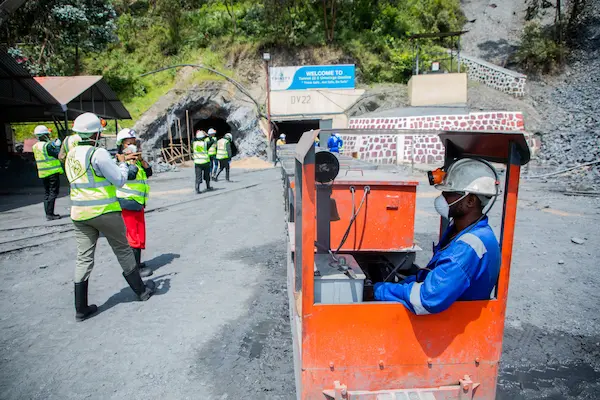 Equipos de protección que ayudan a prevenir la silicosis en la minería